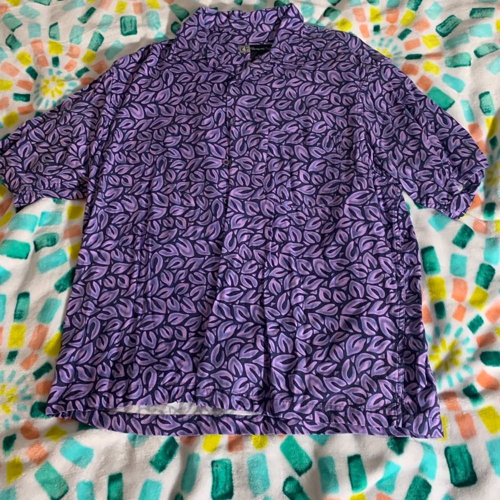 Short sleeve button down